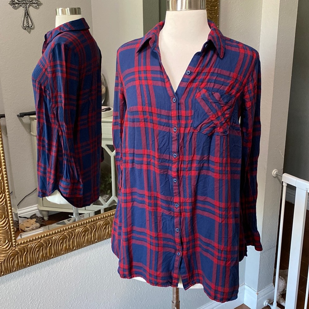 XS Maternity Button Down Plaid Shirt